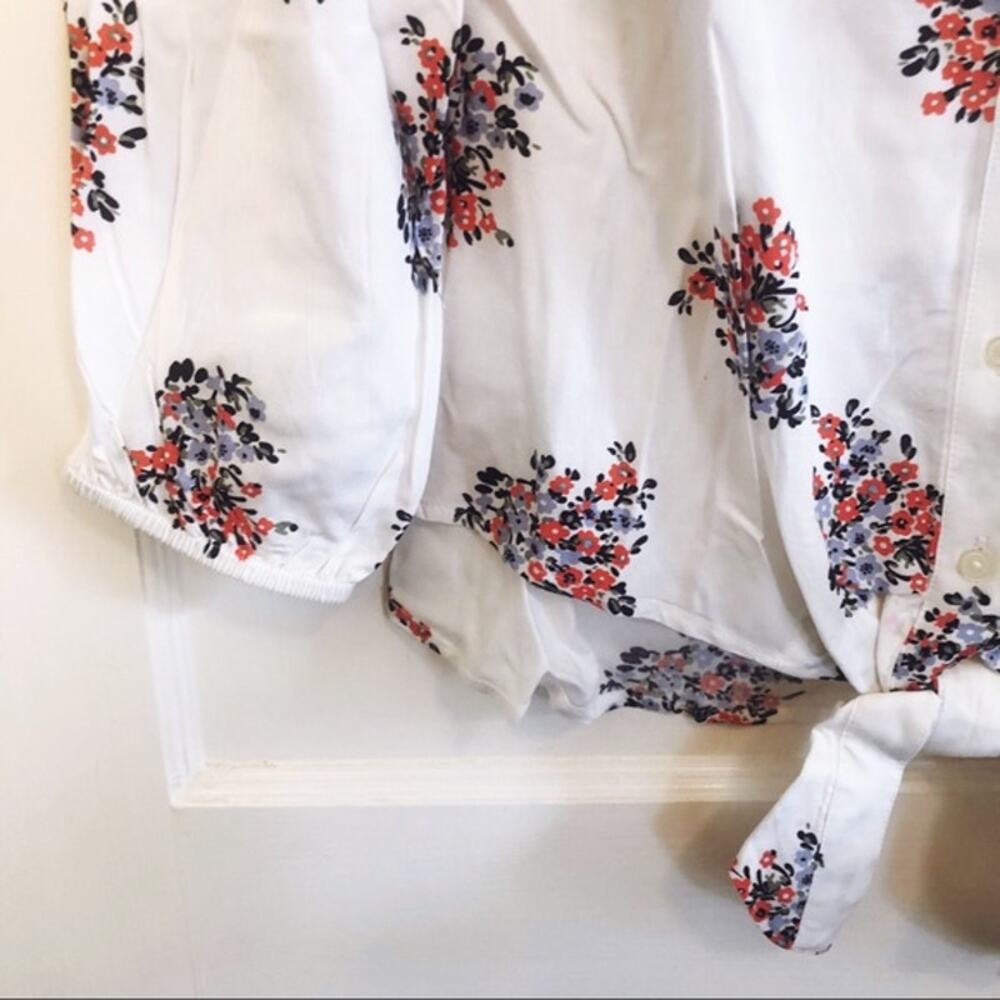 LOFT White Floral Knot Front Shirt - Picture 3 of 9